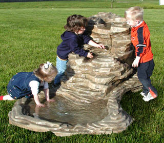 spray water theme park playground